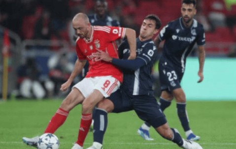 1-0！西甲劲旅虎口夺食+力压三冠王登顶