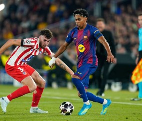 体坛联播｜巴萨向欧足联提出申诉，罗伯逊赛季末离开利物浦