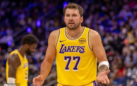 东契奇约翰逊荣膺3月最佳球员 文班亚马哈登获提名