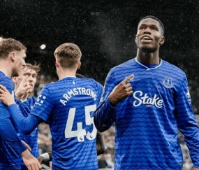 一场2-3，上演极限绝杀，英超土豪倒下，7亿豪阵也没用