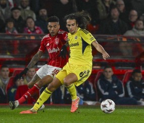 2-1，穆帅前东家掀翻欧冠2冠王，仍出局，无缘欧联淘汰赛