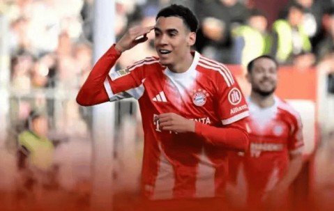 凯恩轮休拜仁照样5比0狂胜，单赛季105球破百年纪录，德甲冠军悬念彻底终结